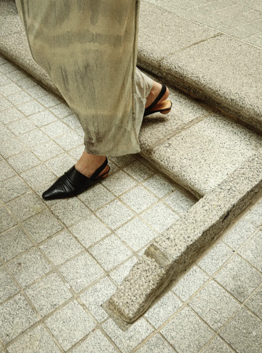 Pointed Wooden Heel Slingback