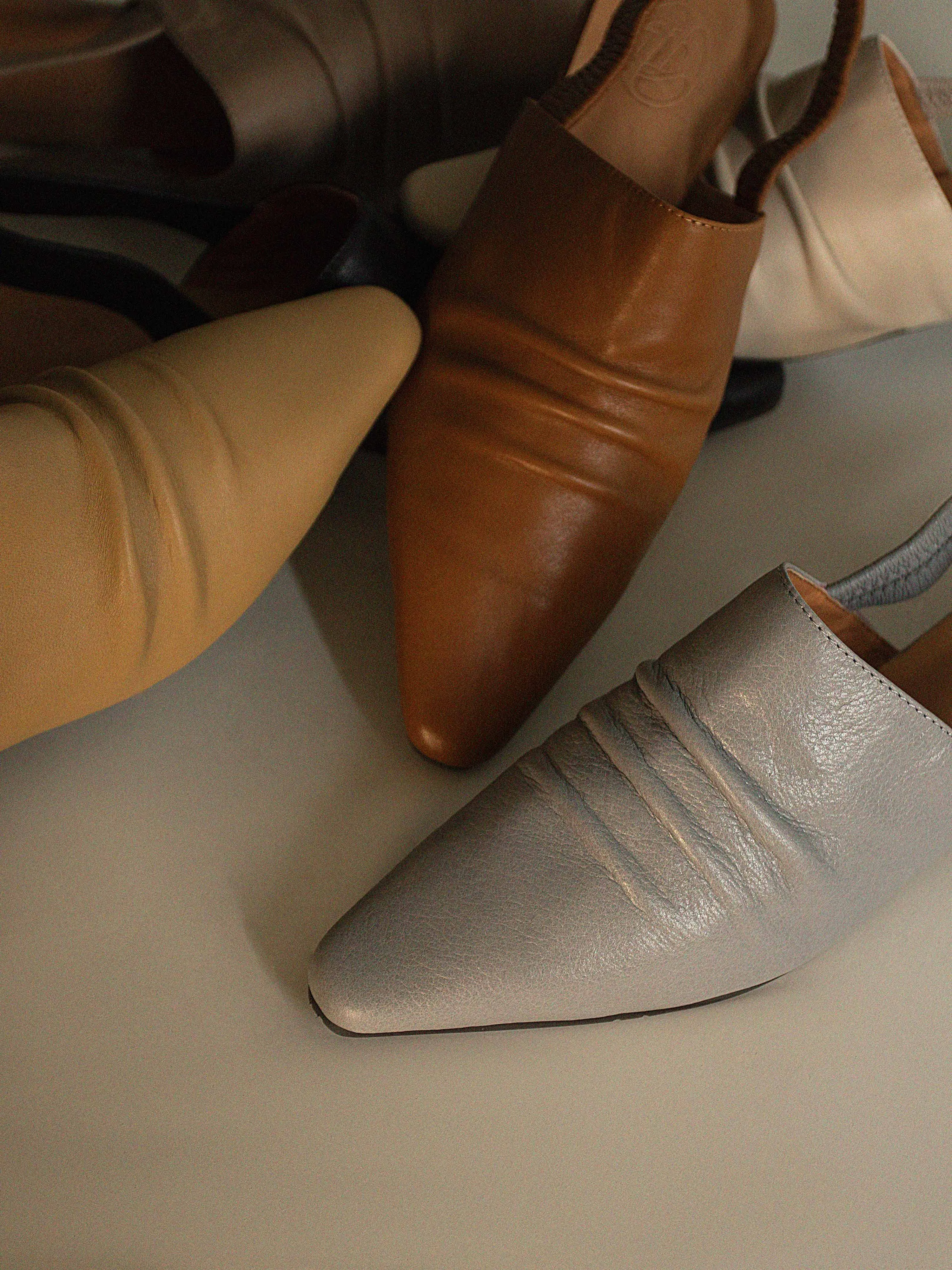 Pointed Wooden Heel Slingback
